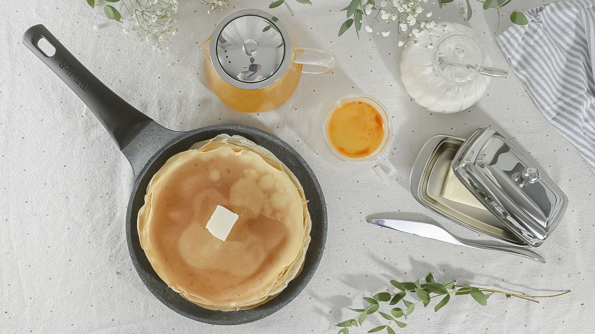 Как выбрать идеальную сковородку для блинов на Масленицу