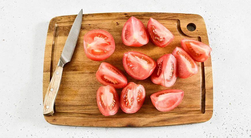 Как приготовить маринованные помидоры всего за час: простой и вкусный рецепт