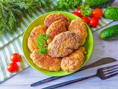Вкус детства: как приготовить советские котлеты столовские