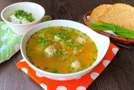 Невероятный рецепт кислых щей с фрикадельками и лесными грибами