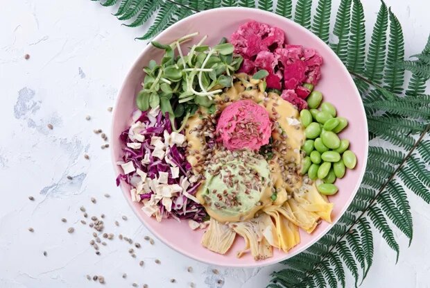 Соберите свой идеальный будда-боул с хумусом и артишоками