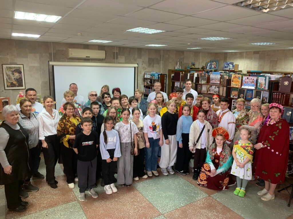 Мост поколений связывает сердца на Масленице