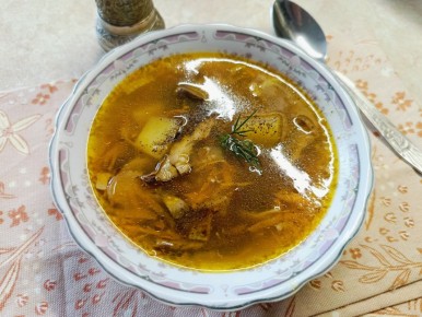 Суп с грибами и ячневой крупой: ароматный вкус домашнего уюта