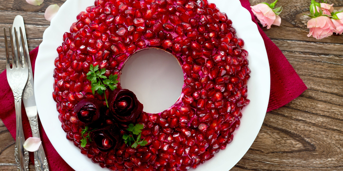 Салат «Гранатовый браслет»: настоящий шедевр новогоднего стола