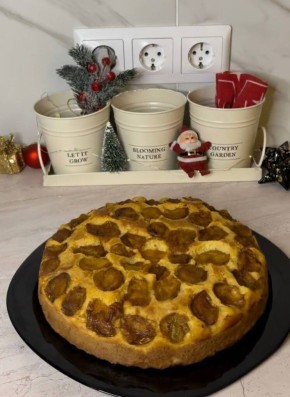 Сливовый пирог: уютное лакомство для зимнего вечера