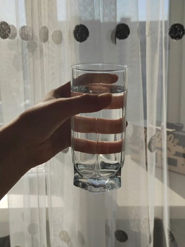 Вода натощак: вред или польза после 50?