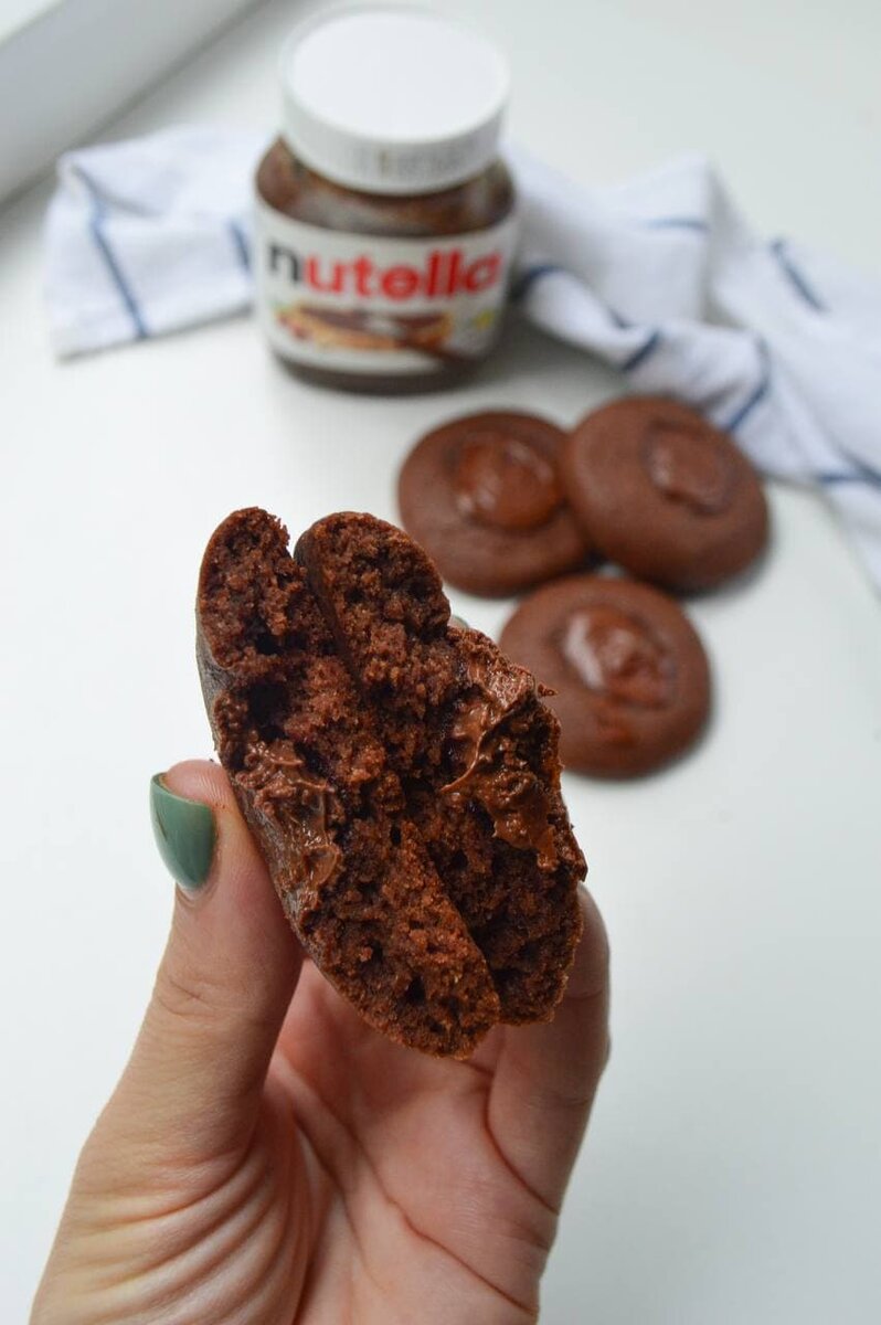 Шоколадное печенье за мгновение: всего три ингредиента