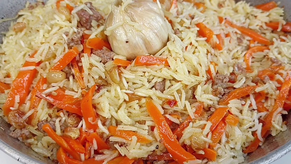 Ленивый плов с фаршем на сковороде: быстро и вкусно