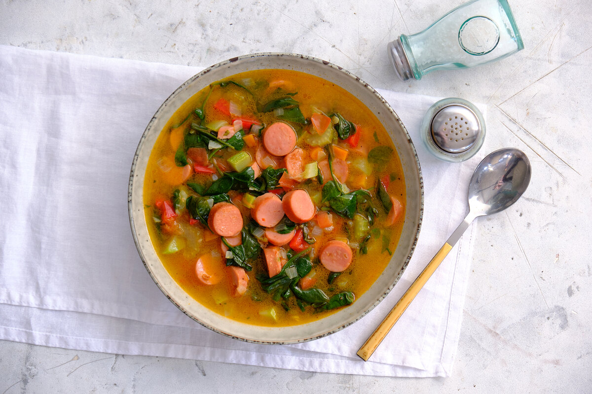 Суп с сосисками и овощами: быстрый и вкусный рецепт для вашей кухни