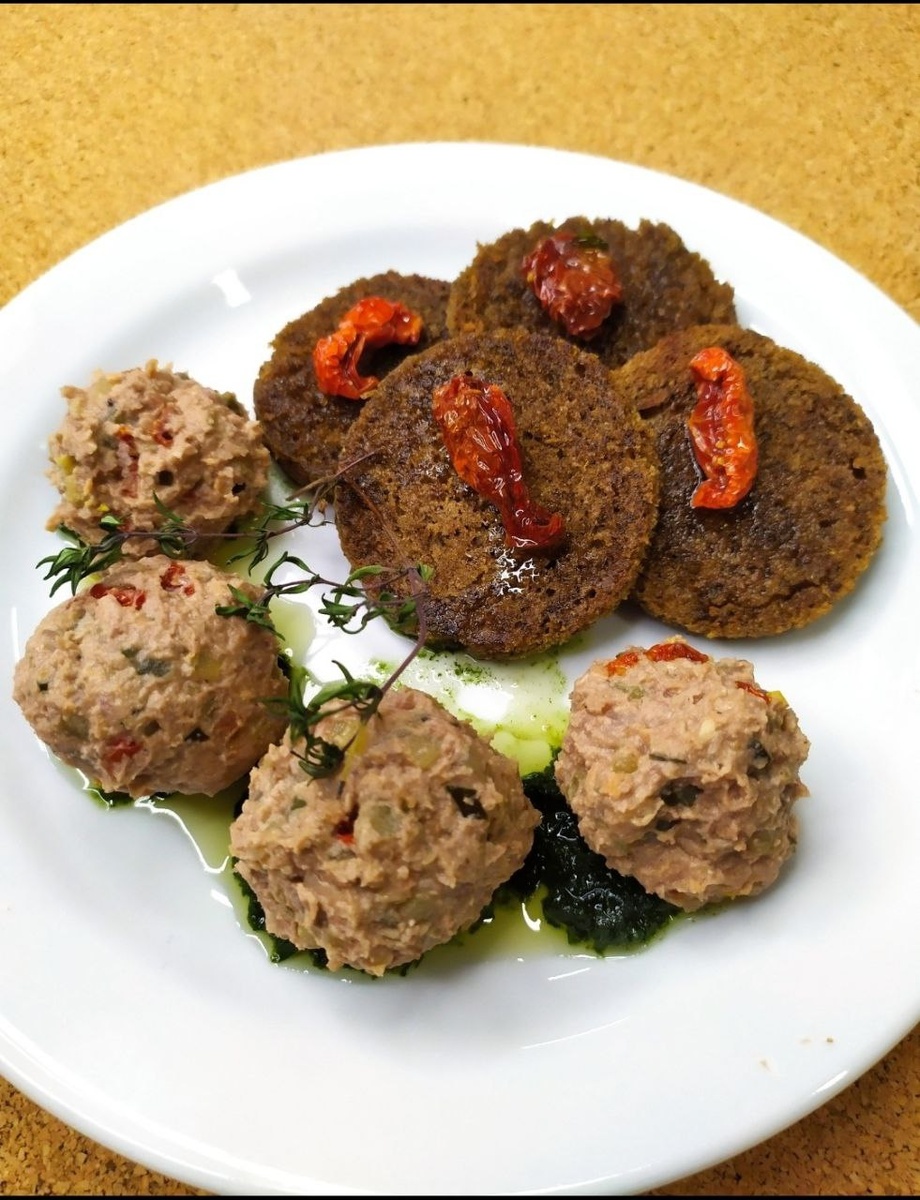 Вкусные постные блюда: паштет из фасоли и котлеты из геркулеса