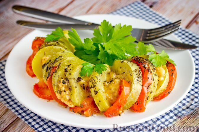 Кулинарные шедевры из молодых кабачков: неожиданные комбинации для вашего стола