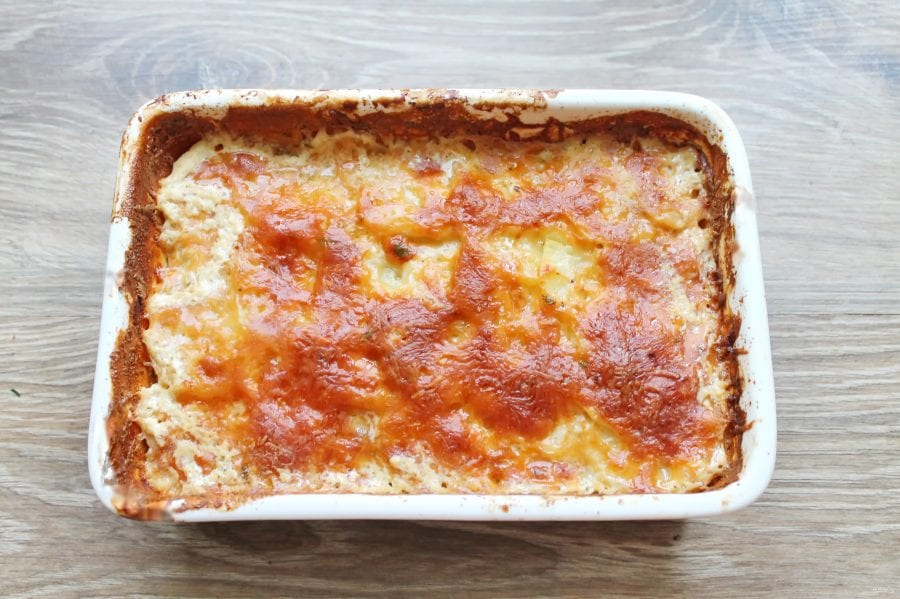 Вкусный картофельный гратен с беконом для всей семьи