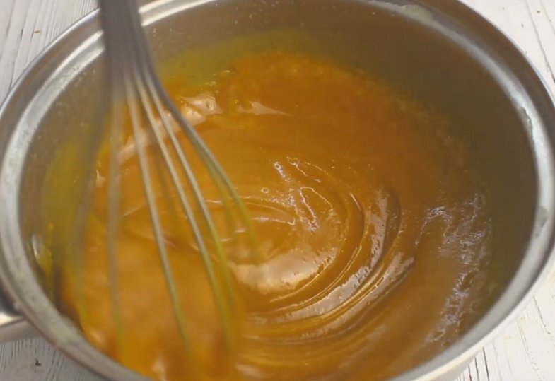 Вкусный медовик без мучений: простой рецепт для быстрой выпечки