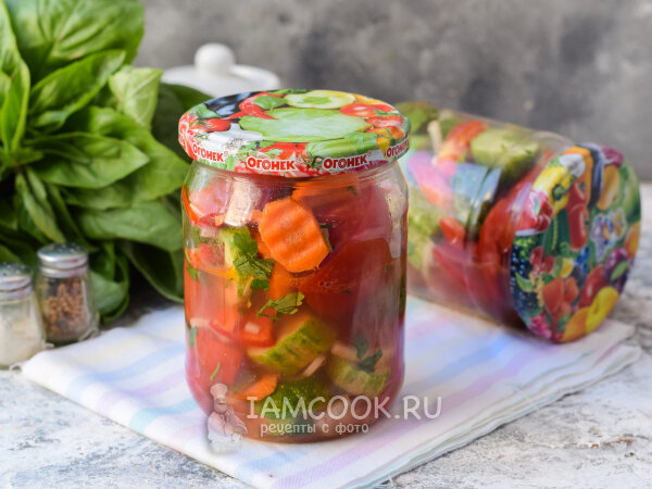 Яркий салат «Краски лета» на зиму: просто и вкусно