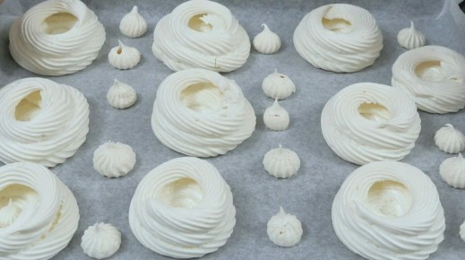 Научный подход к швейцарской меренге: Рецепт от Саммер Стоун