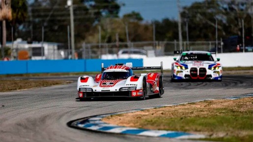 55 ����� ������ � 12-������� ����� IMSA � ��������