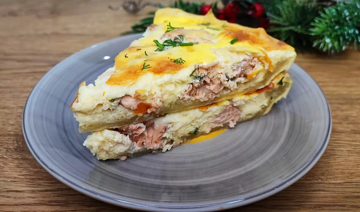 Легкий и ароматный пирог из горбуши для разнообразия на столе