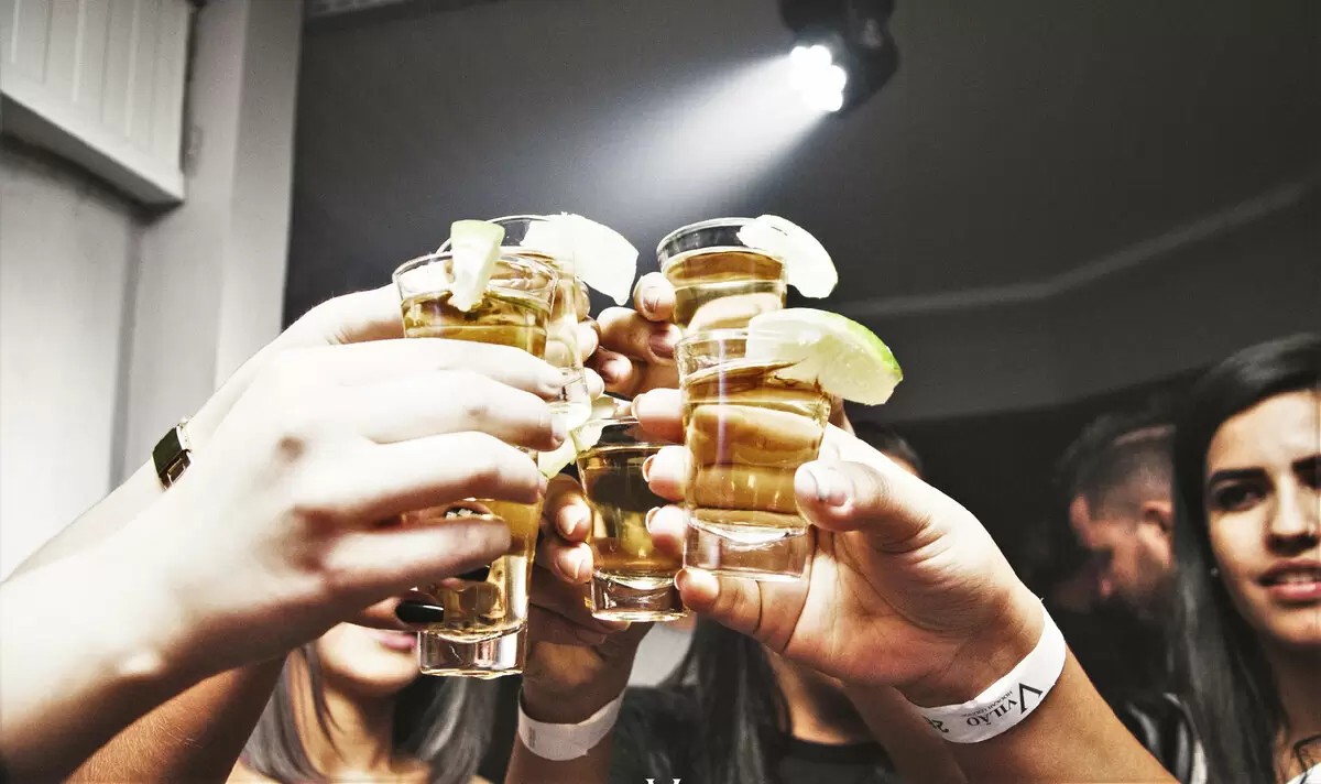 Как не стать жертвой недобросовестного официанта