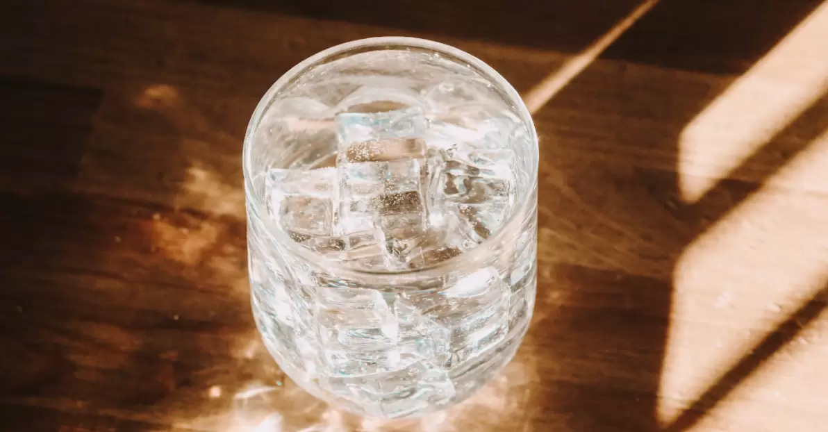 Как не забыть про воду этим летом: советы по гидратации