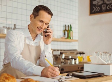 Скрытые зарплаты: кто в ресторанах получает больше всех и ничего не делает