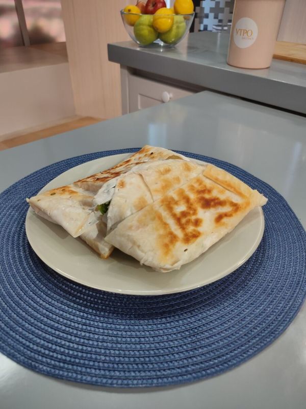 Лаваш с зеленью: Рецепт простого и вкусного завтрака